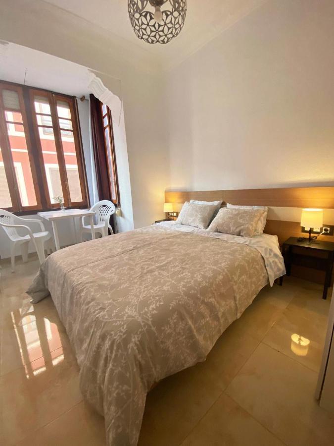 Valencia Cerca Al Puerto Shared Apartment Zewnętrze zdjęcie
